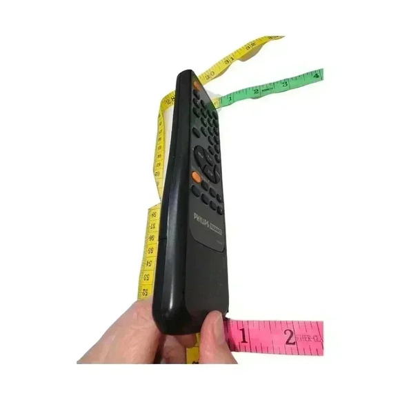Philips Magnavox *READ* Remote Control Model: N023OUD Black U179 Tested Works - Picture 6 of 11